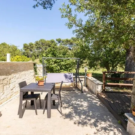 Il Trullo Dg * Мартина-Франка