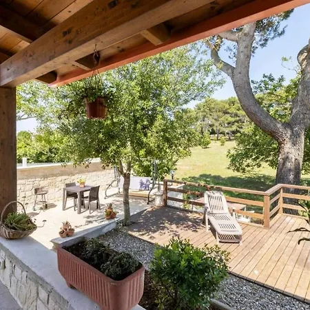 Il Trullo Dg * Мартина-Франка