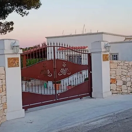 Il Trullo Dg Вилла Мартина-Франка